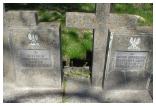 (93/98): Na cmentarzu znajduj si take mogiy onierzy z II Wojny wiatowej.